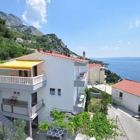 Zorka Leko Apartment Omis