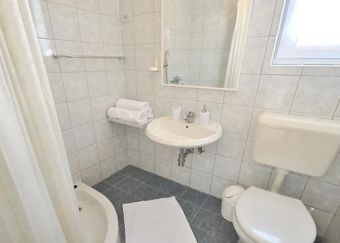 Zorka Leko * Omiš
